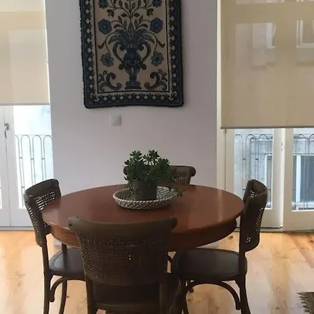 Dom Luis Apartment *